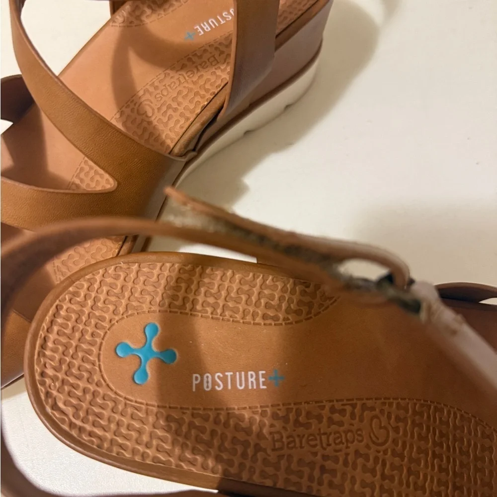 Posture Women's Brown Wedge Sandals are soft and cozy. In excellent  conditions_12